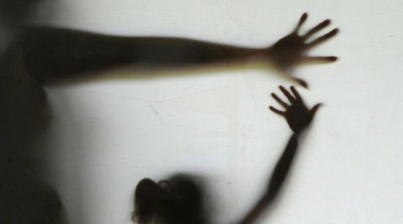 Adolescente encomenda morte do ex-patrão após relatar abuso sexual e é apreendida em AL